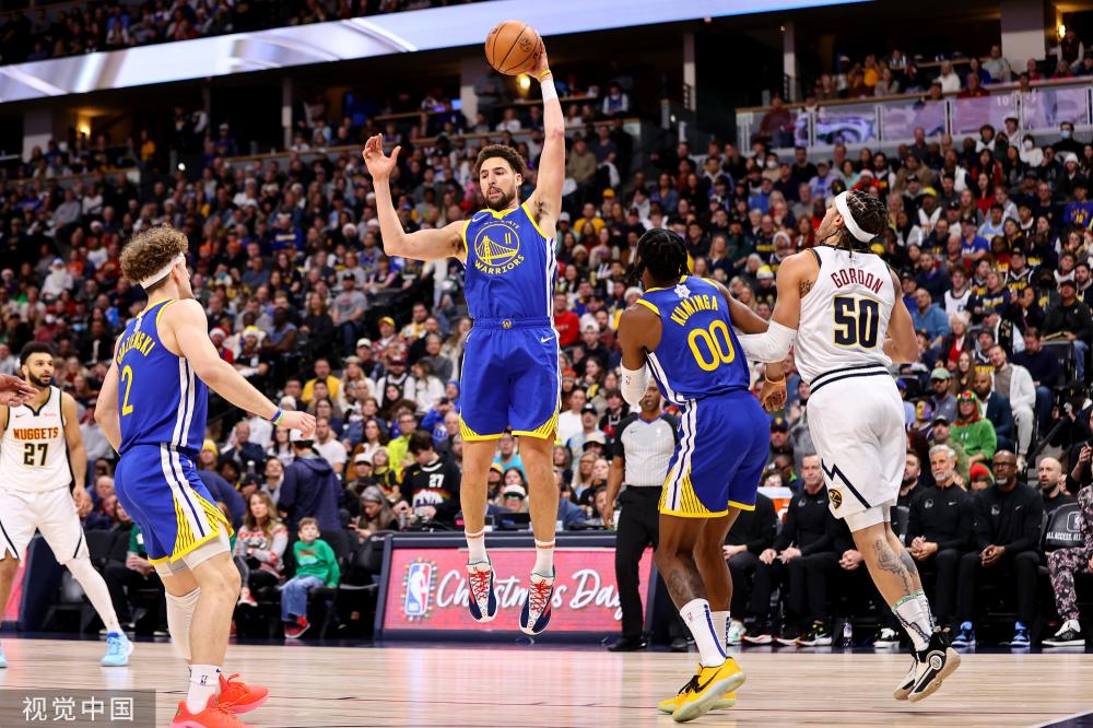 中闪烁光芒 中闪烁光芒