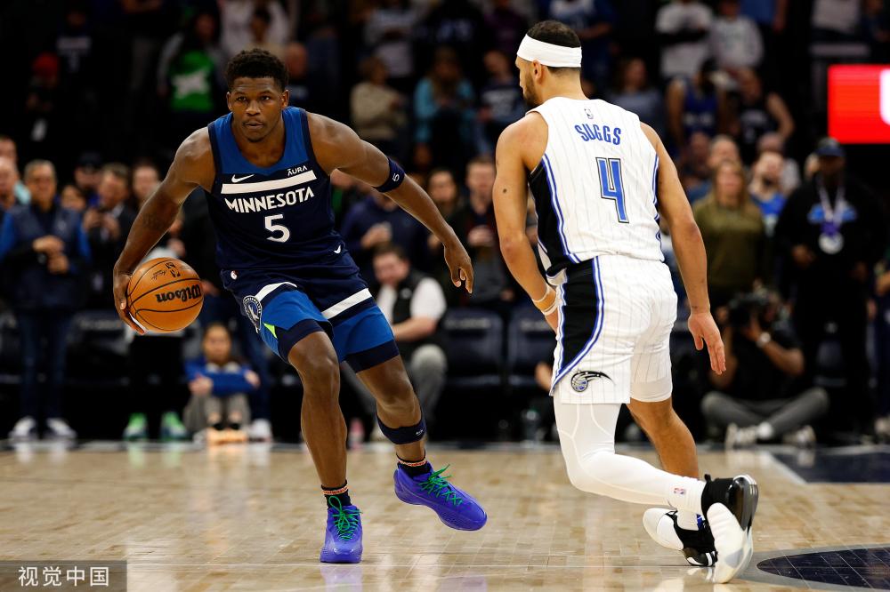 波兰新晋国脚：想抢断莱万但总扑空；莫德尔带我认识所有人.