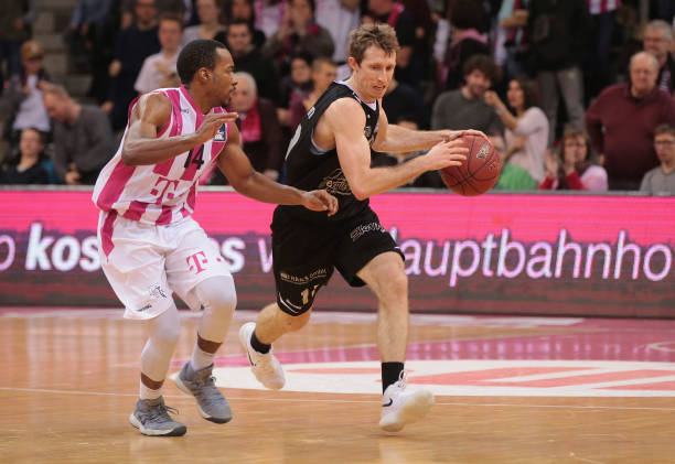 在高尔夫运 在高尔夫运