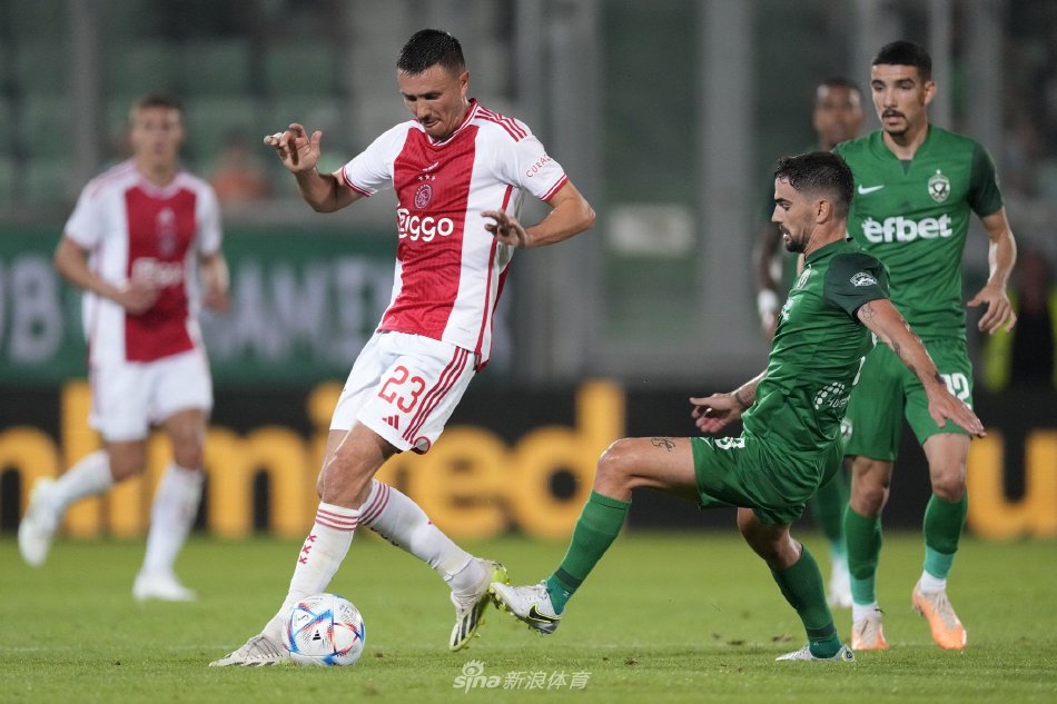 [高尔夫]加西亚赢LIV香港站冠军 米克尔森收获单独第三.