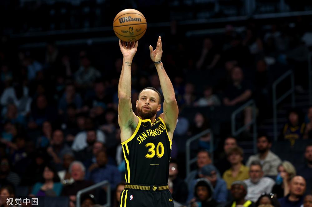 体育宋文杰首秀建功 富力3-3战平苏宁