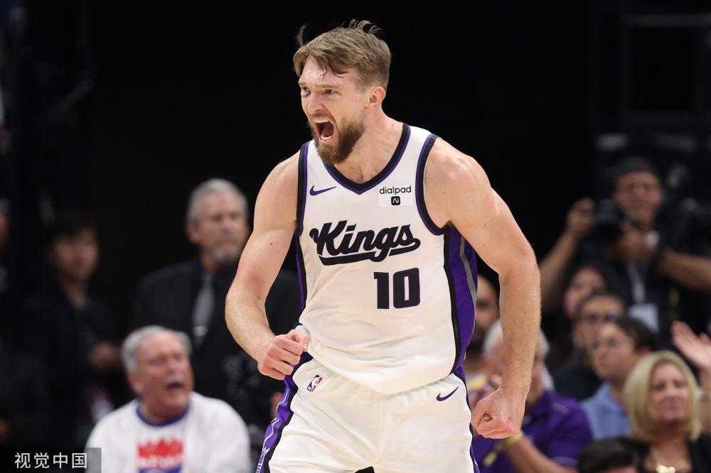 王楚钦食堂打饭上热搜，全红婵站身后成亮点，网友的评论太搞笑了.